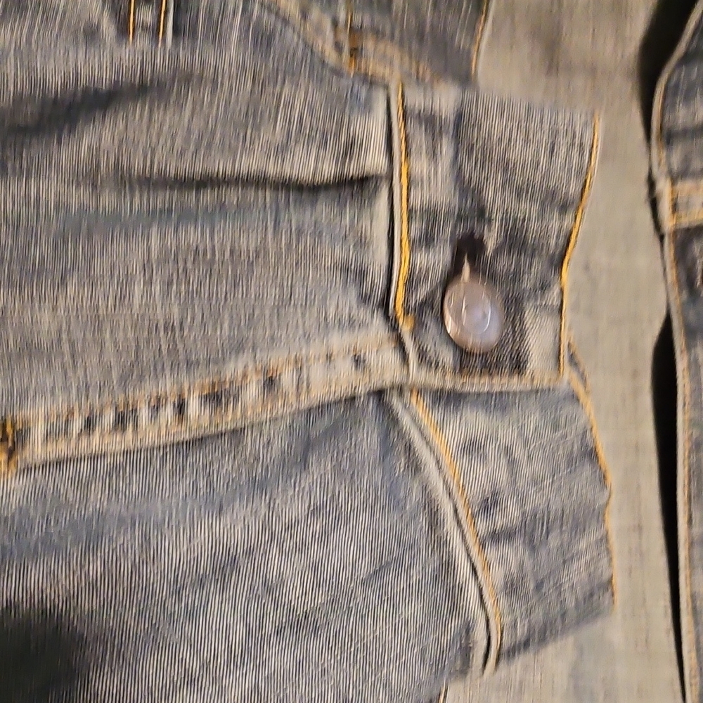 Facconable Denim Jacket - Picture 4 of 7